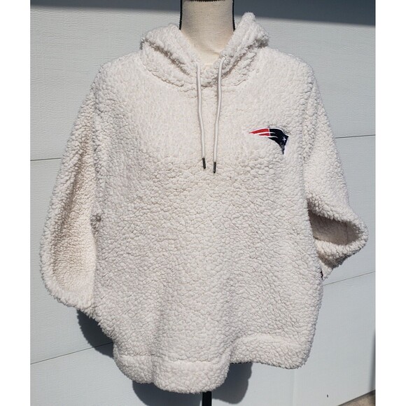 NFL Tops - Women's NFL Team Apparel White New England Patriots Sherpa Hoodie - Size Medium
